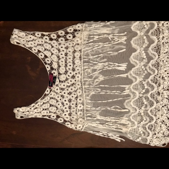 Fun tank top - Picture 2 of 5